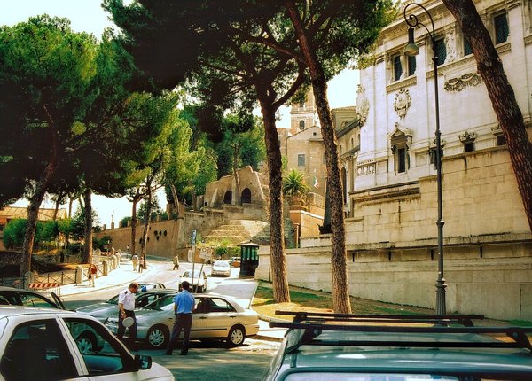 Essential Inspection Checklist Before Reviving a UK Car from Long-Term Storage